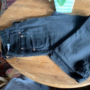 Black jean Levis size 32/29 501
